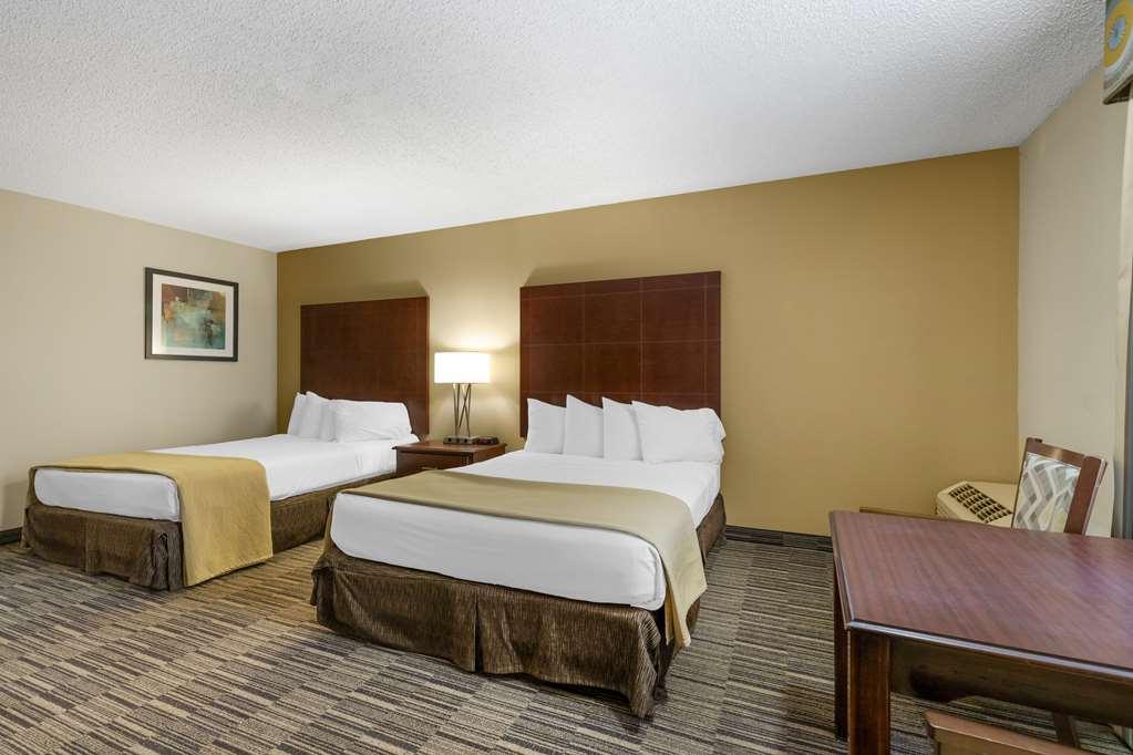 Best Western Sunday House Inn Kerrville Room photo