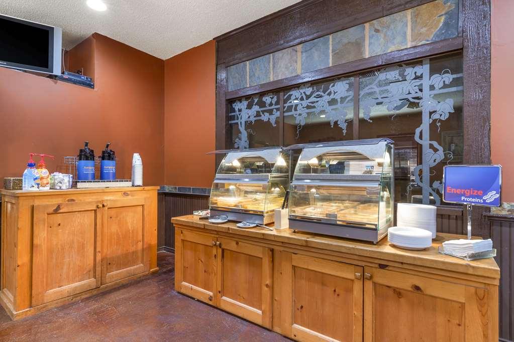 Best Western Sunday House Inn Kerrville Exterior photo