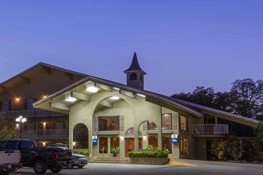 Best Western Sunday House Inn Kerrville Exterior photo