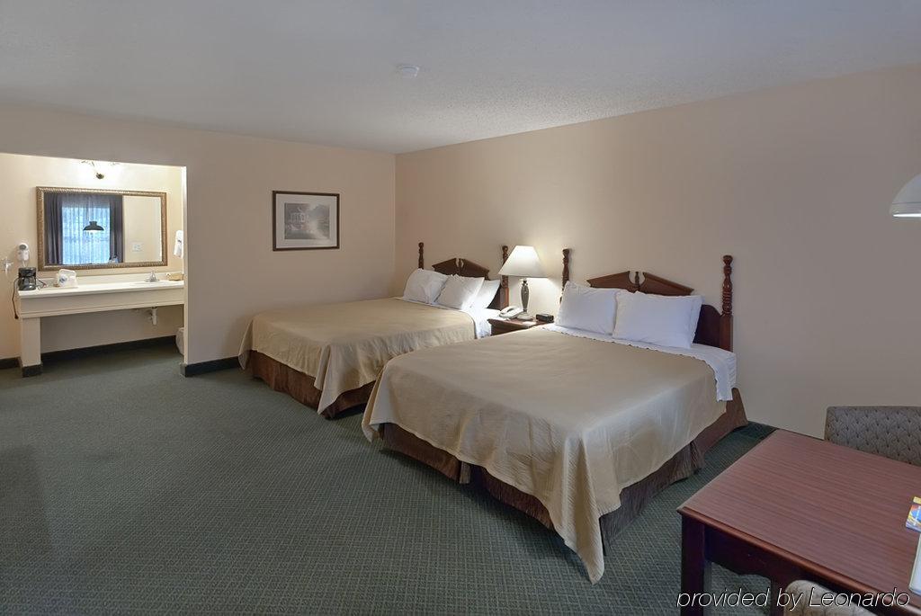 Best Western Sunday House Inn Kerrville Exterior photo