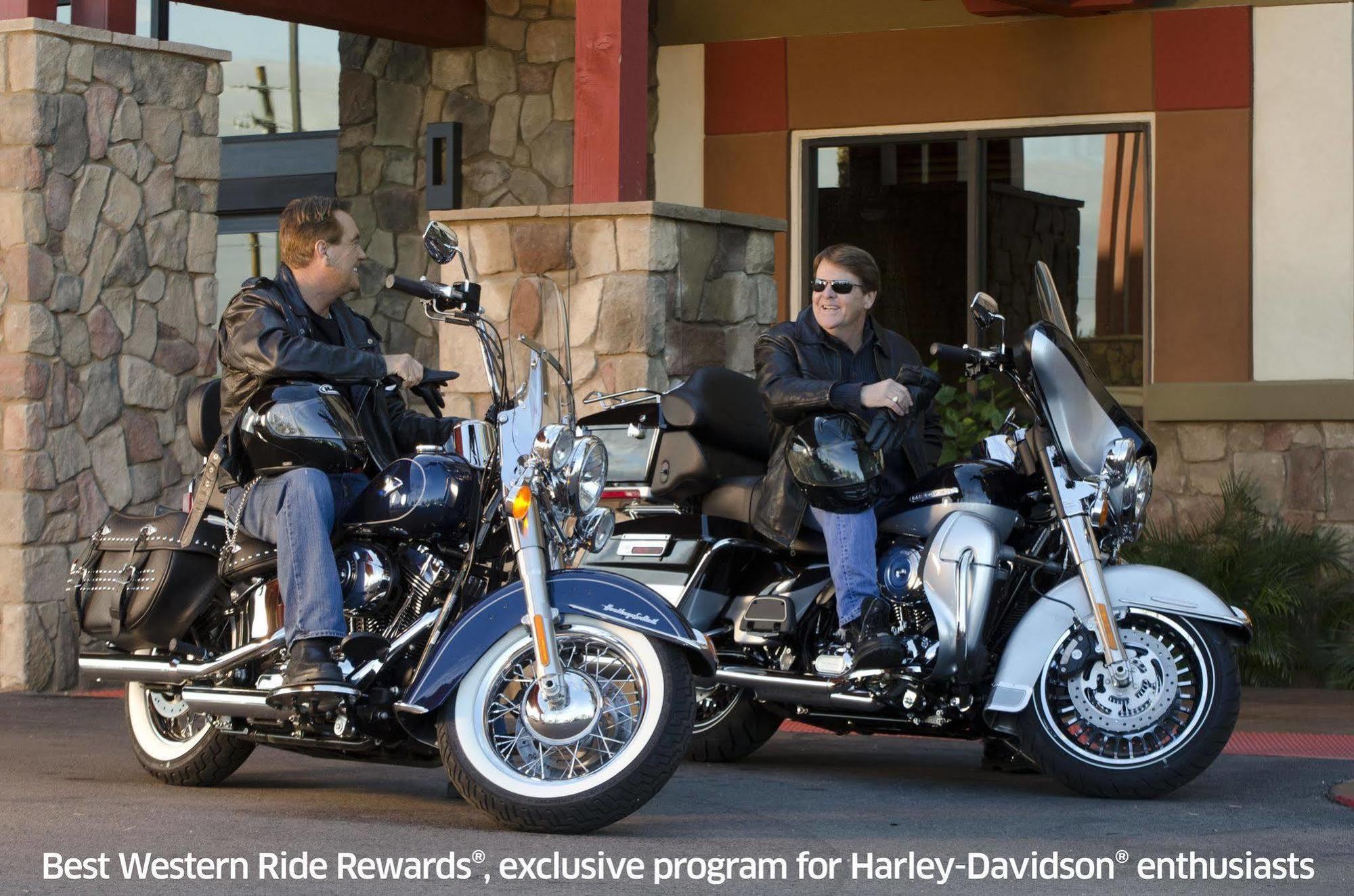 Best Western Sunday House Inn Kerrville Exterior photo